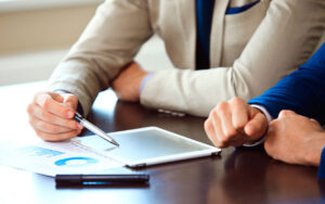 how to choose a financial advisor 1 1